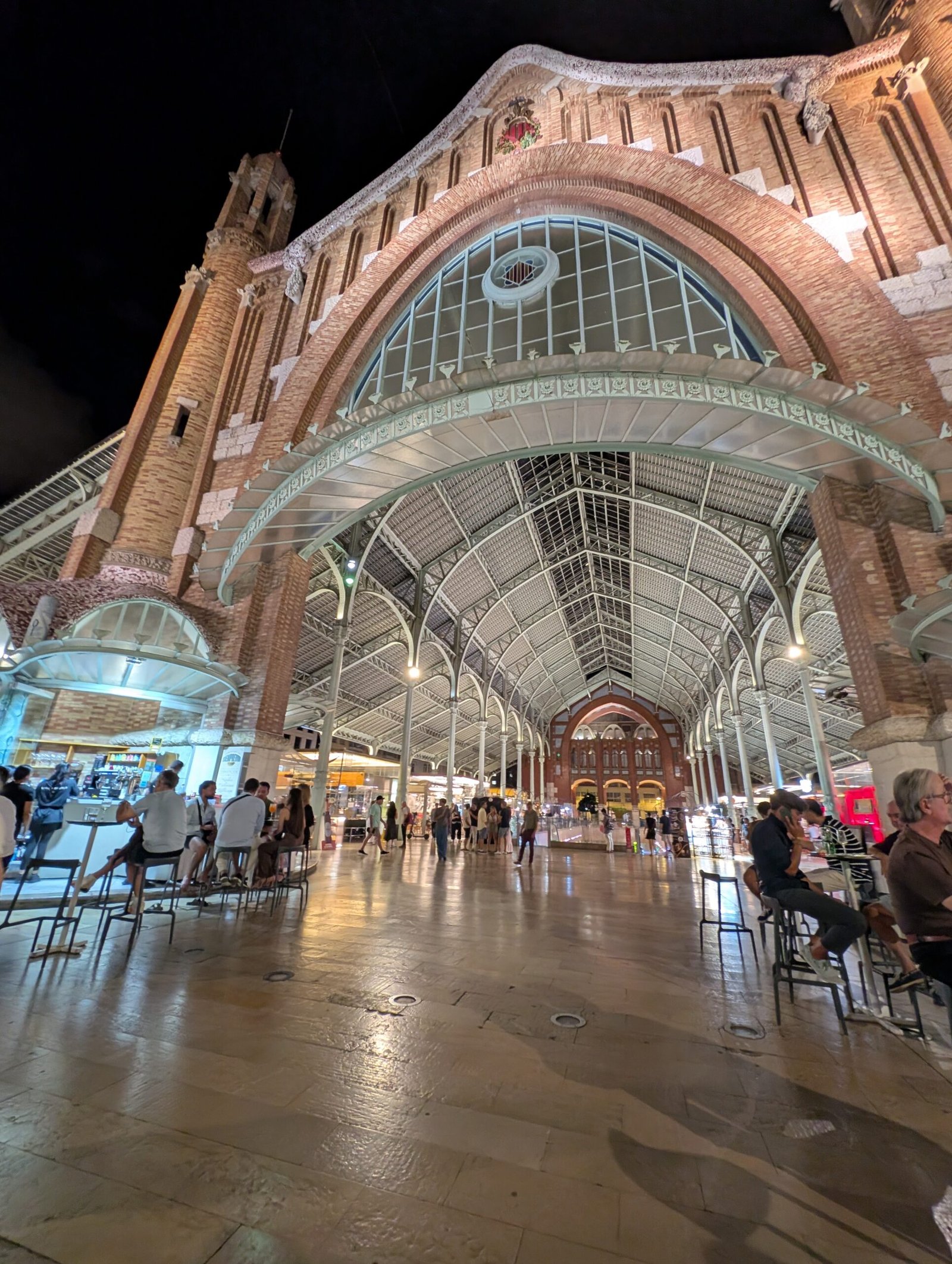 Les plus beaux marchés de quartier à Valence : Du Mercado de Colón au Cabanyal